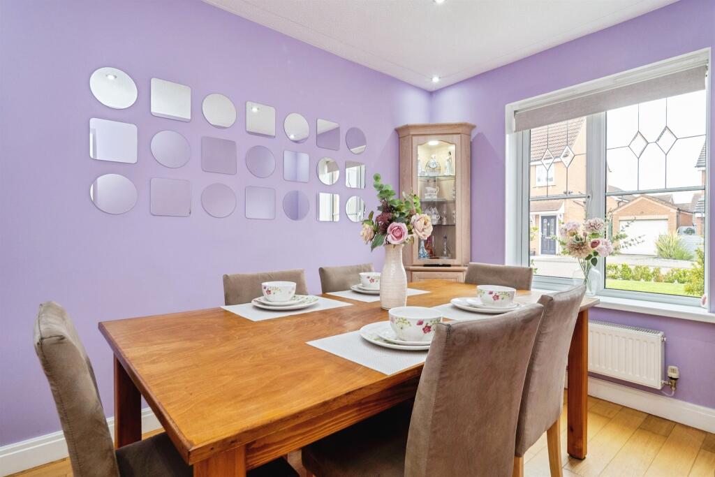 House in Kingston upon Hull, Bransholme - More
