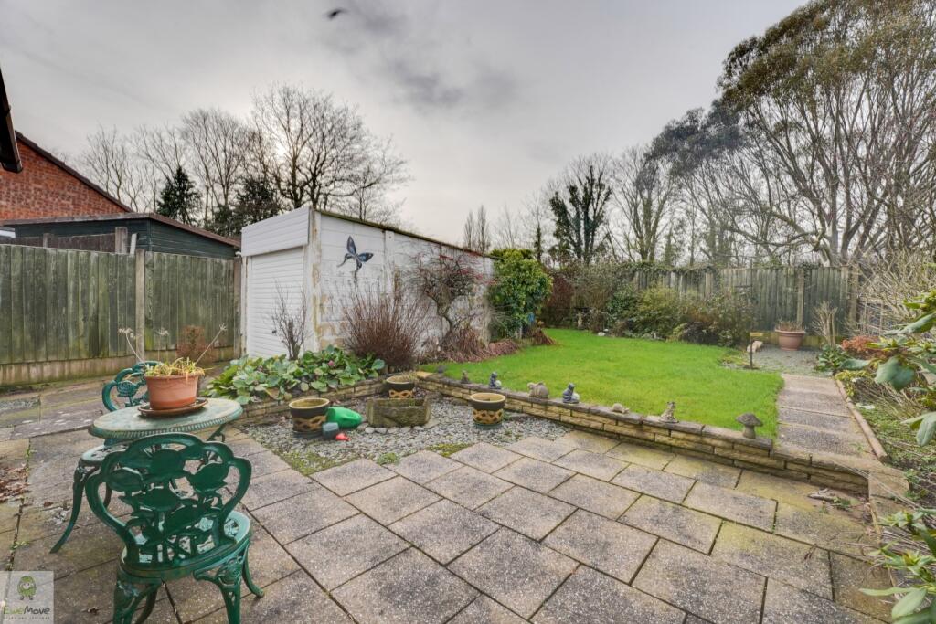 8 Barn Close, Stafford photo 4