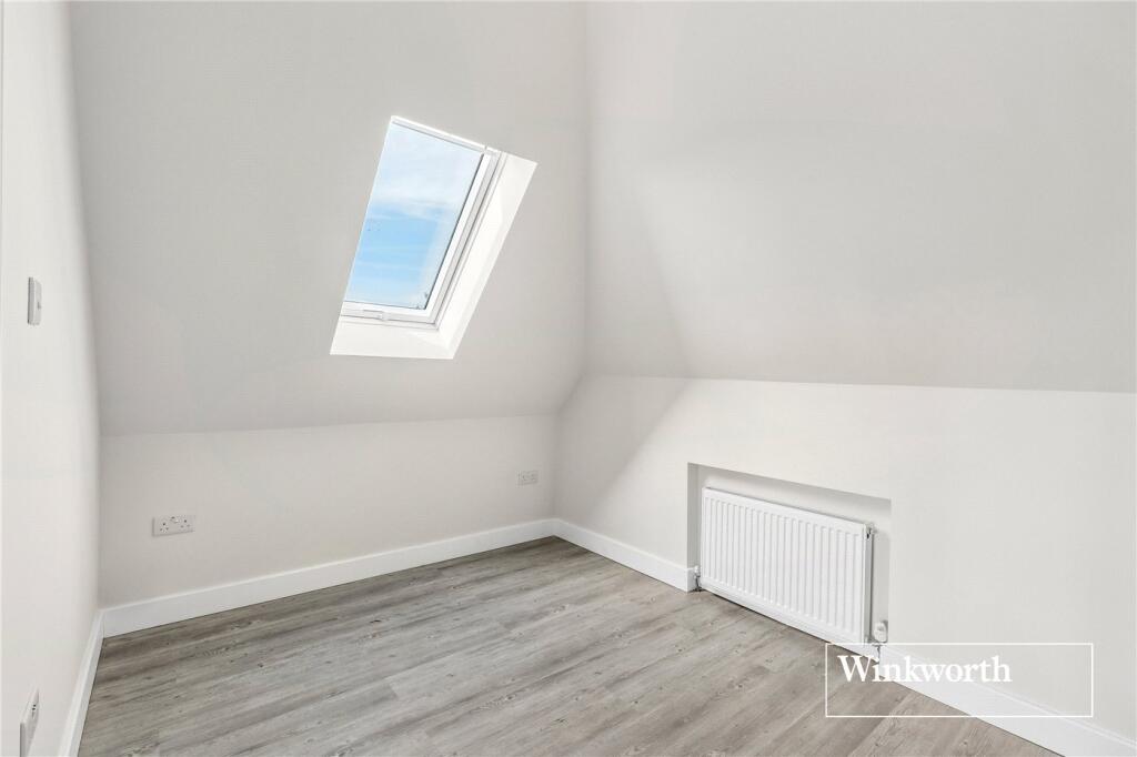 Apartment in London - More
