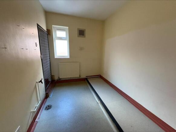 ROOM 1