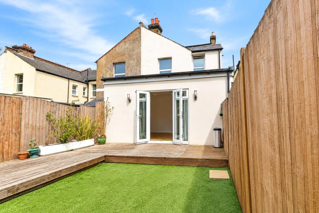 Main image of property: Brighton Road, South Croydon, CR2