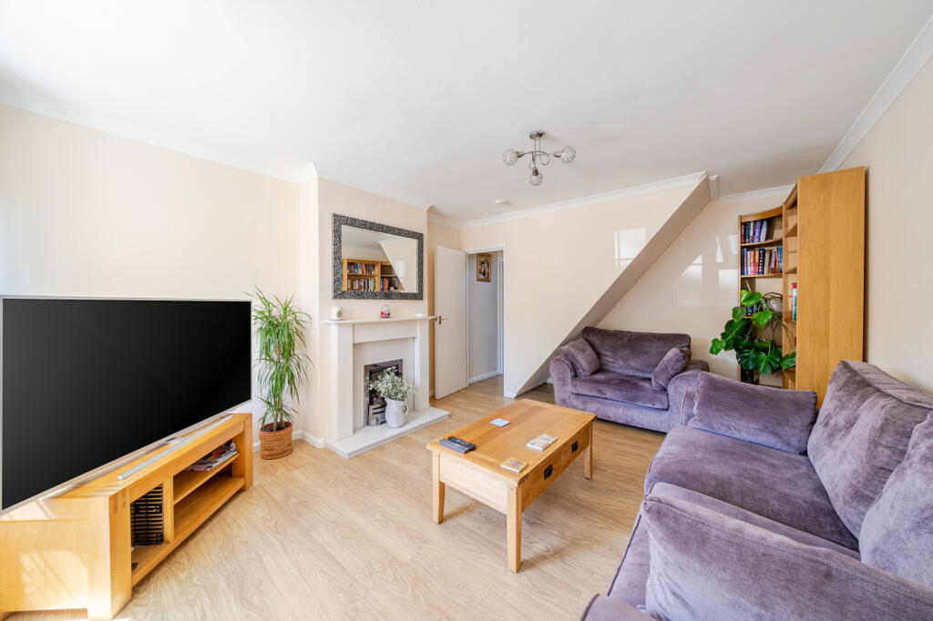 House in Hertford, Foxholes - View 5