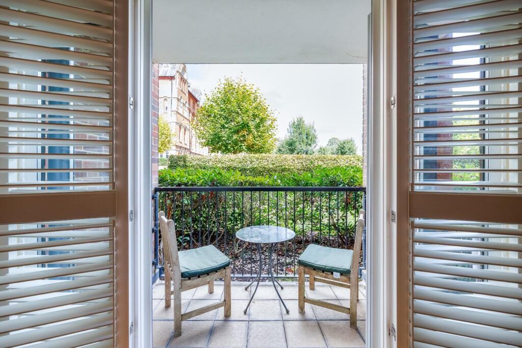 Apartment in Tonbridge - View 3