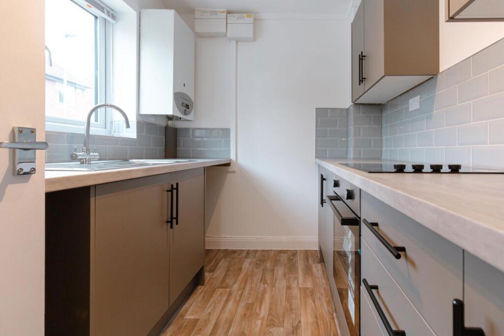 House in Peterborough, Gunthorpe - More