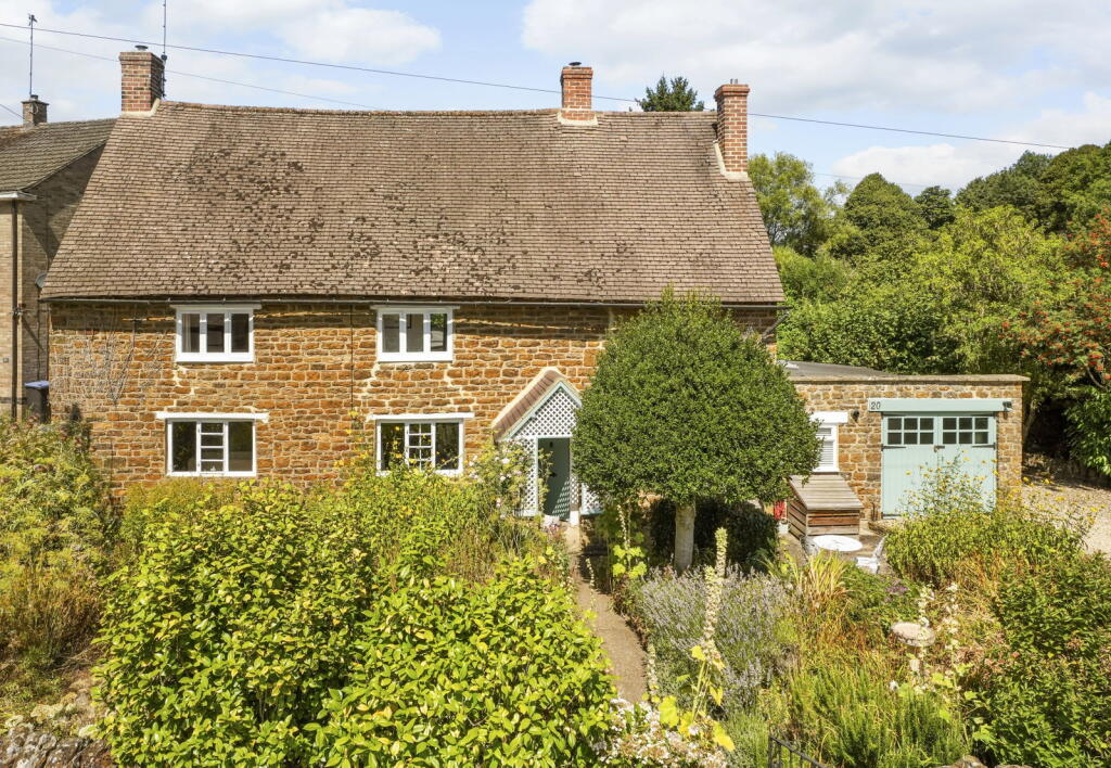 Main image of property: Bell Lane, BYFIELD, Northamptonshire