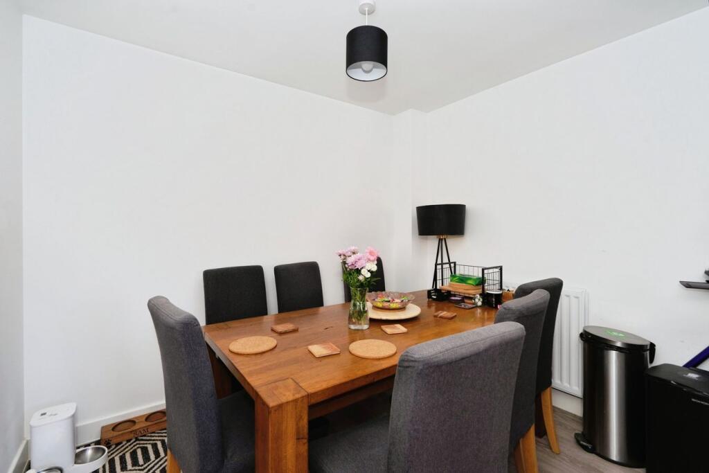 Nightingale Way, Sayers Common, Hassocks, BN6 photo 4