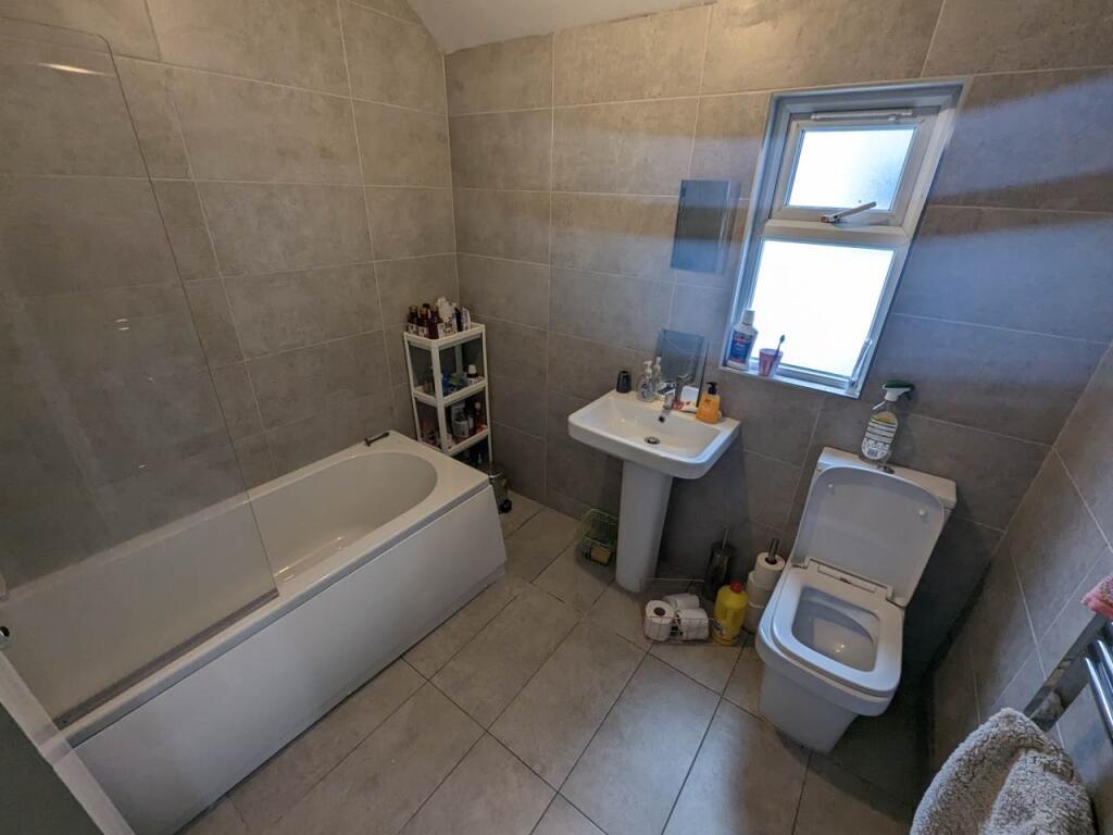 House in Cardiff - View 5