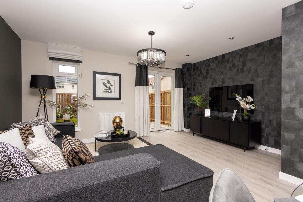 House in Cumbernauld, North Lanarkshire - More