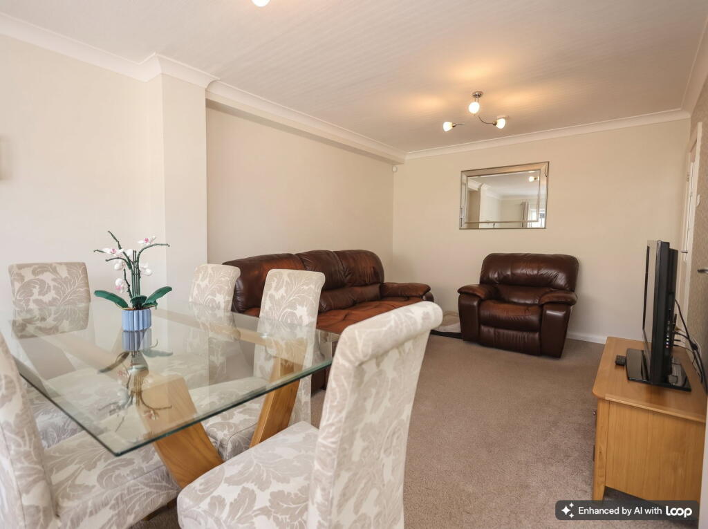 House in Bromsgrove, Worcestershire - More