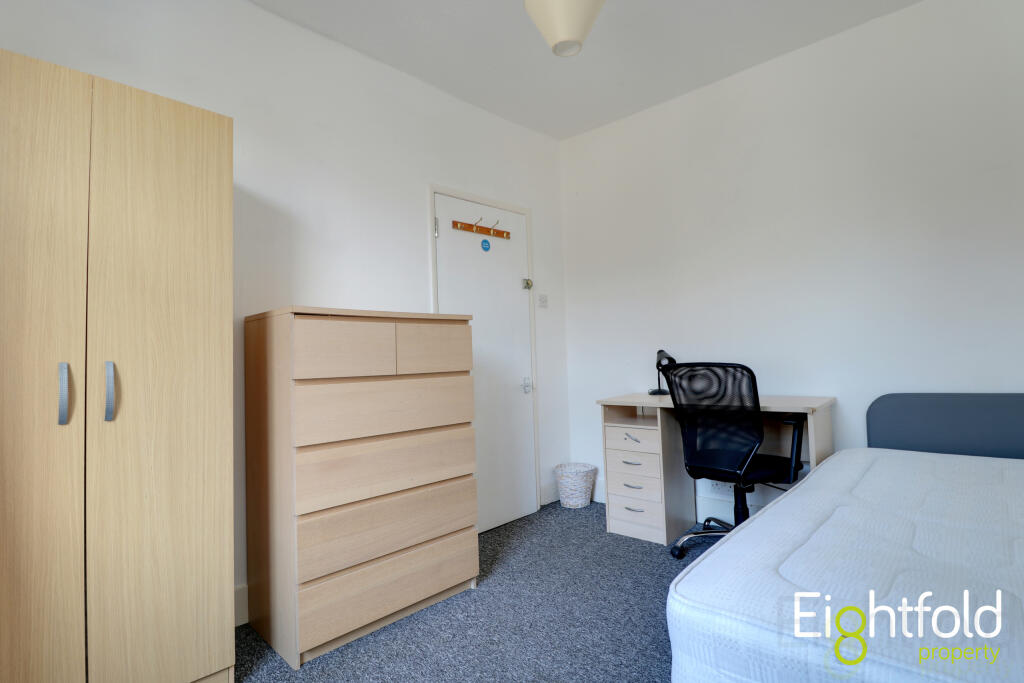 4 bedroom terraced house for rent