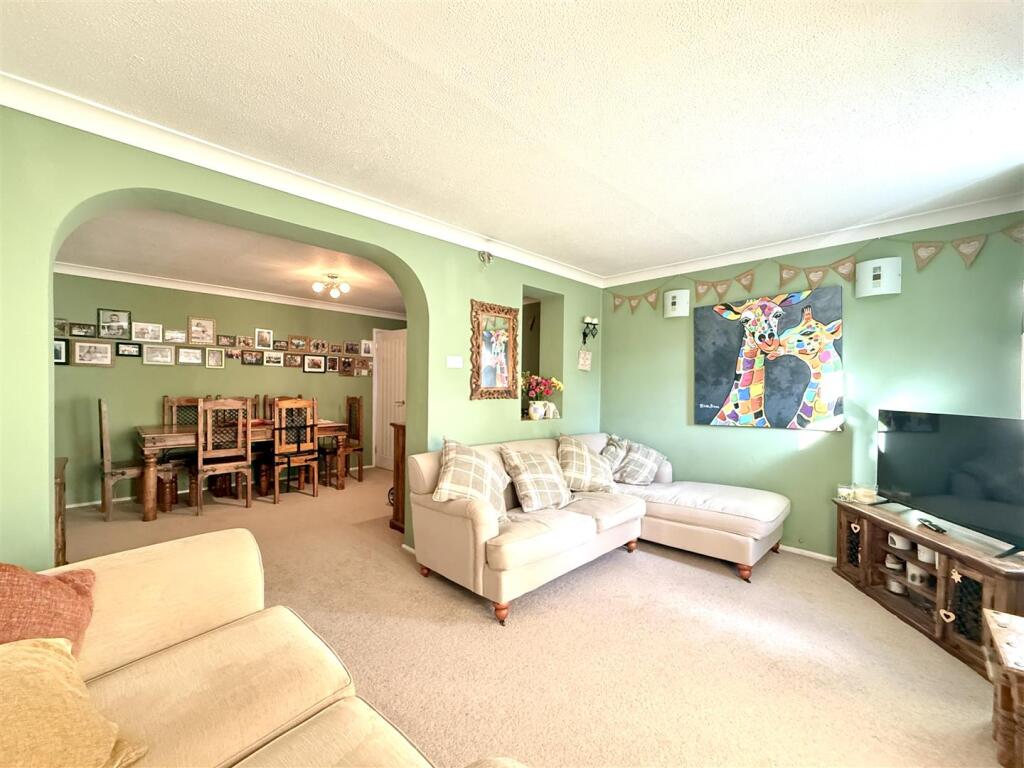 Chainhouse Road, Needham Market, Ipswich photo 3