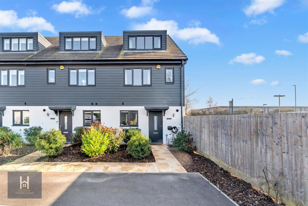 Main image of property: Broad Lane, Yate