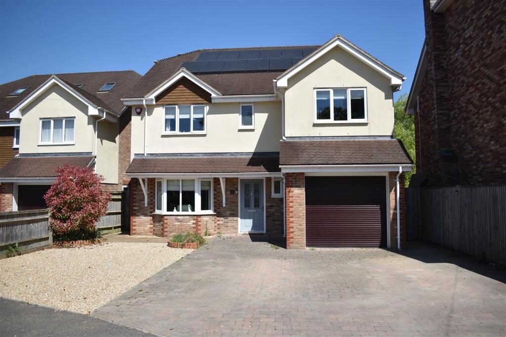 Main image of property: Eastbourne Road, Halland, BN8 6PS