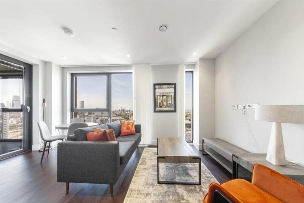 Main image of property: Silvocea Way, London, E14