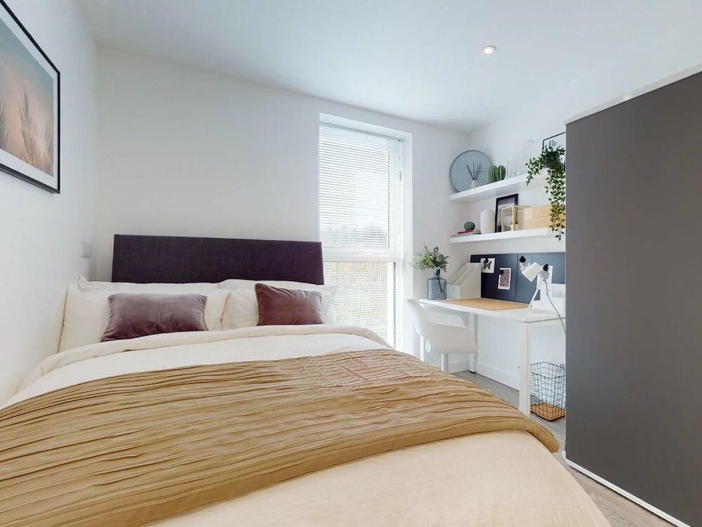 Main image of property: Tenanted Studio Apartment - One London Road