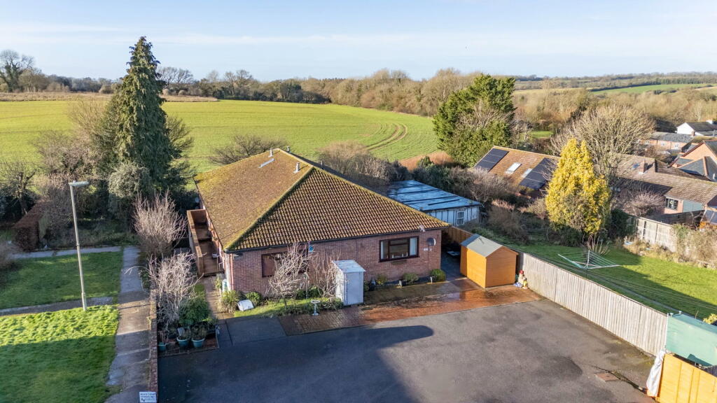 Main image of property: Charledown Close, Overton, Basingstoke, RG25 3LW