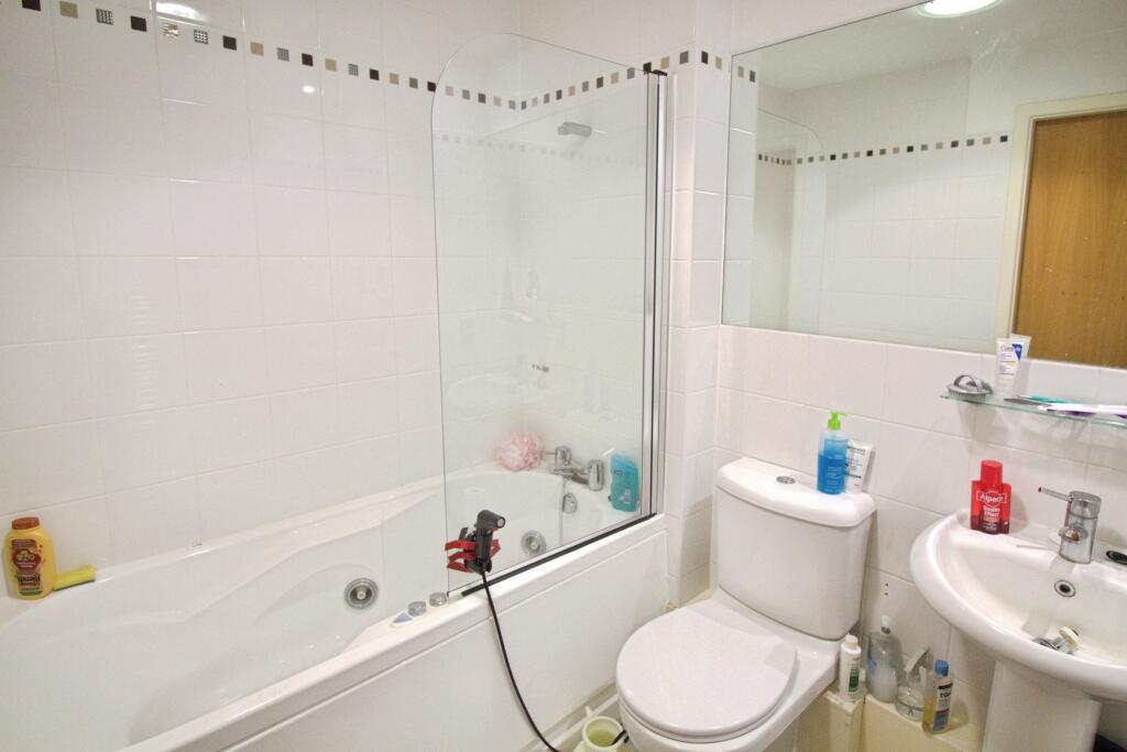 Apartment in Nottingham - View 4