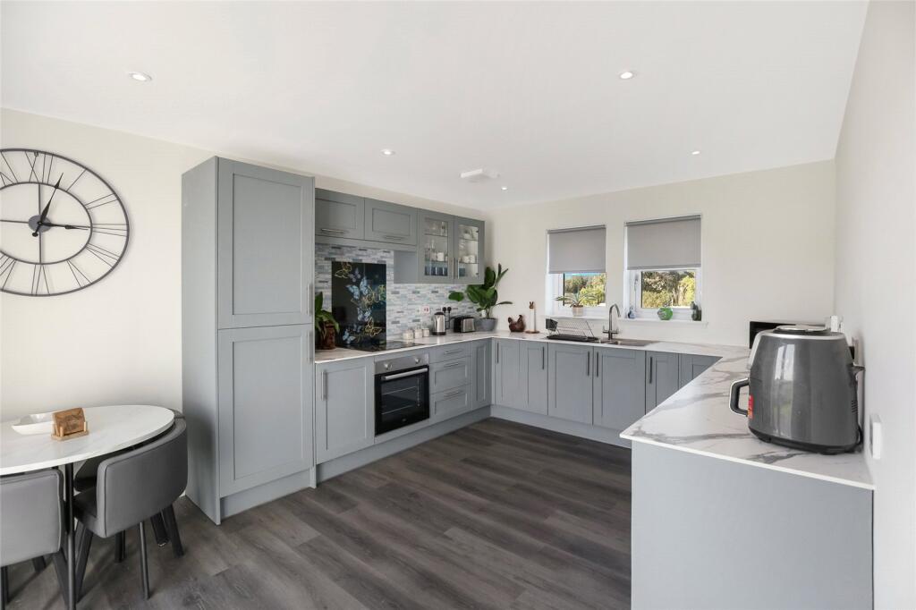 House in Kilmarnock, East Ayrshire - View 4