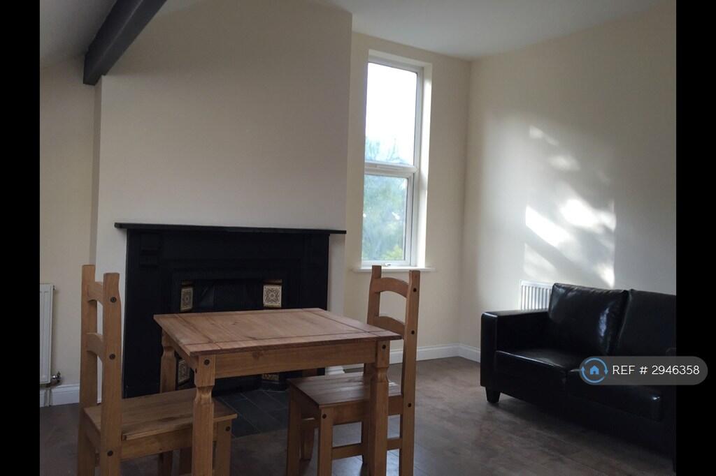 Main image of property: Oakwood Avenue, Leeds, LS8