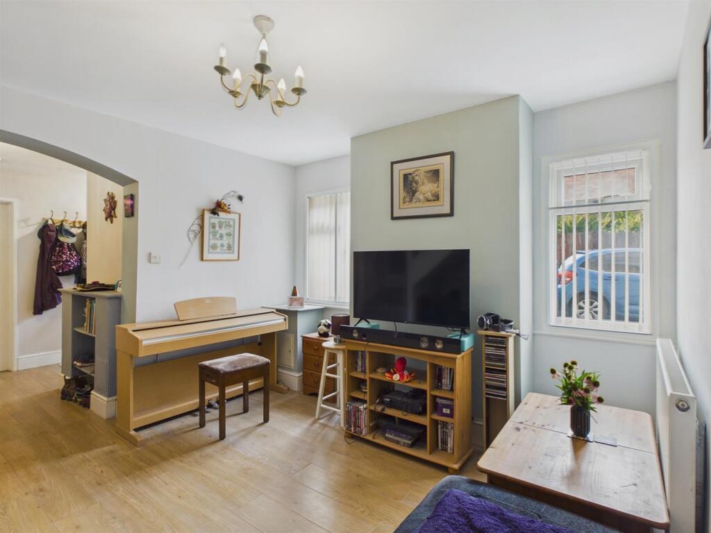 House in Worcester - More