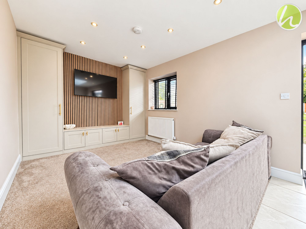 House in Southend-on-Sea - View 4