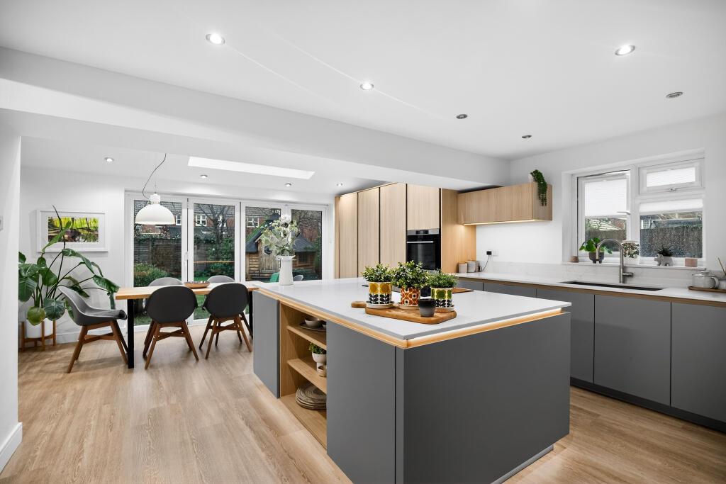 House in Rugby, Overslade - View 2