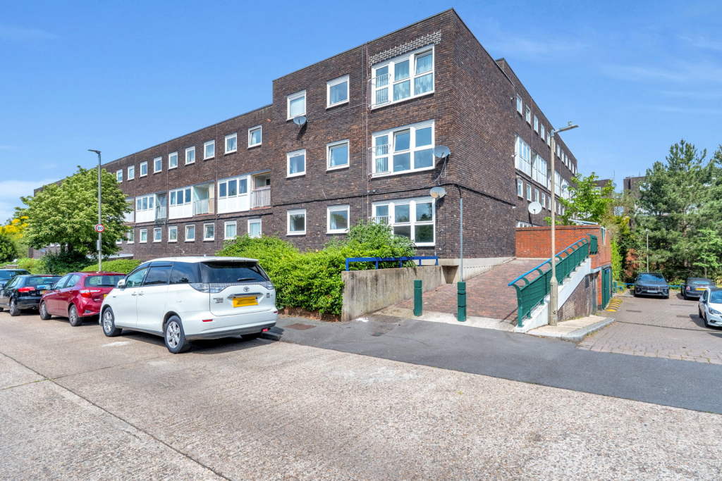 Arabella Drive, Putney, SW15 5LG - View 2