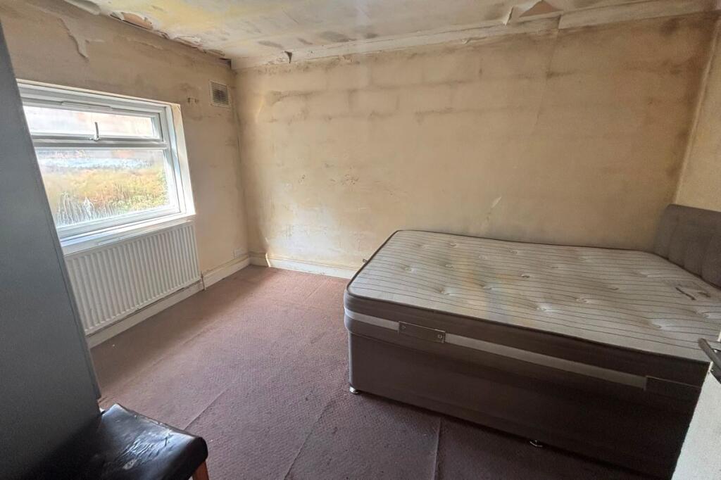 House in London - View 5