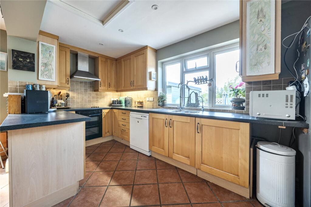 House in Taunton - View 4