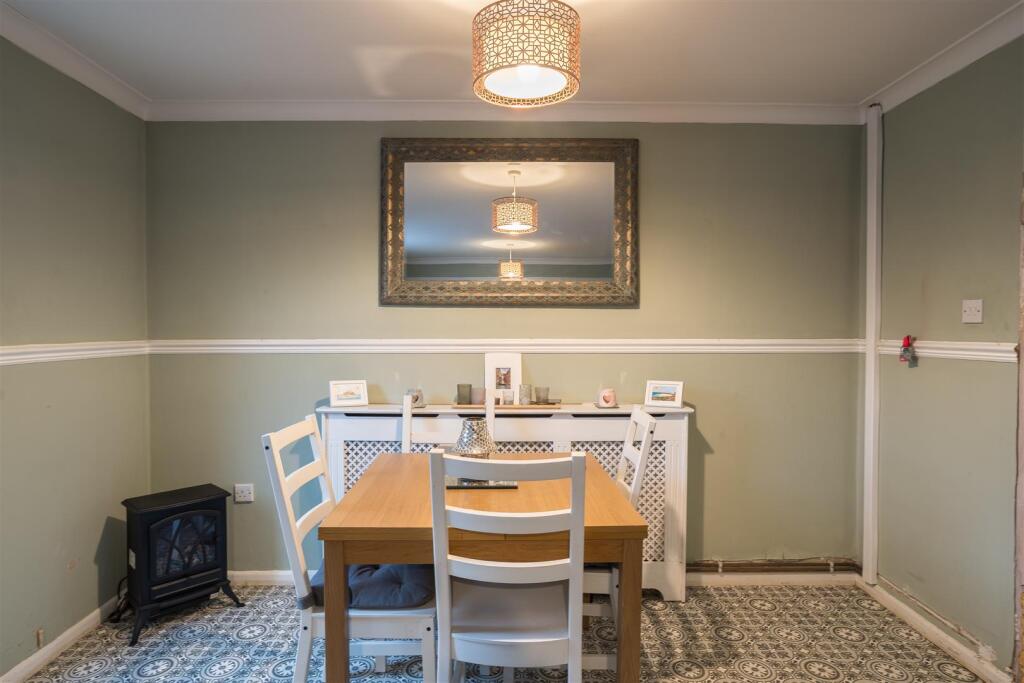 House in Barry, Cwm Talwg - View 4