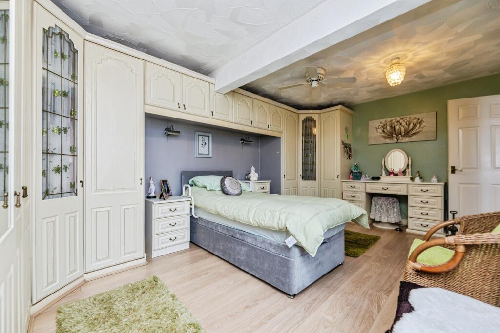 House in Sheffield - View 4