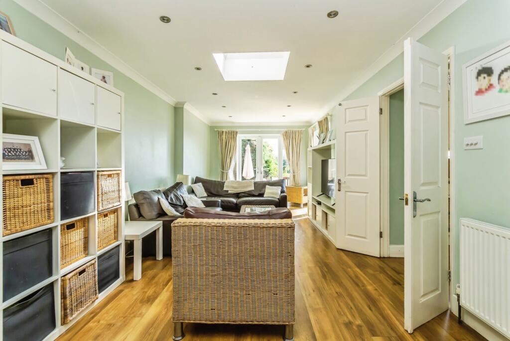 House in Wealden, Heathfield and Waldron - View 4
