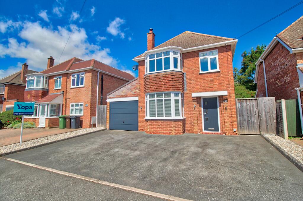 3-bed detached on Christine Avenue, Worcester, WR2, £425,000