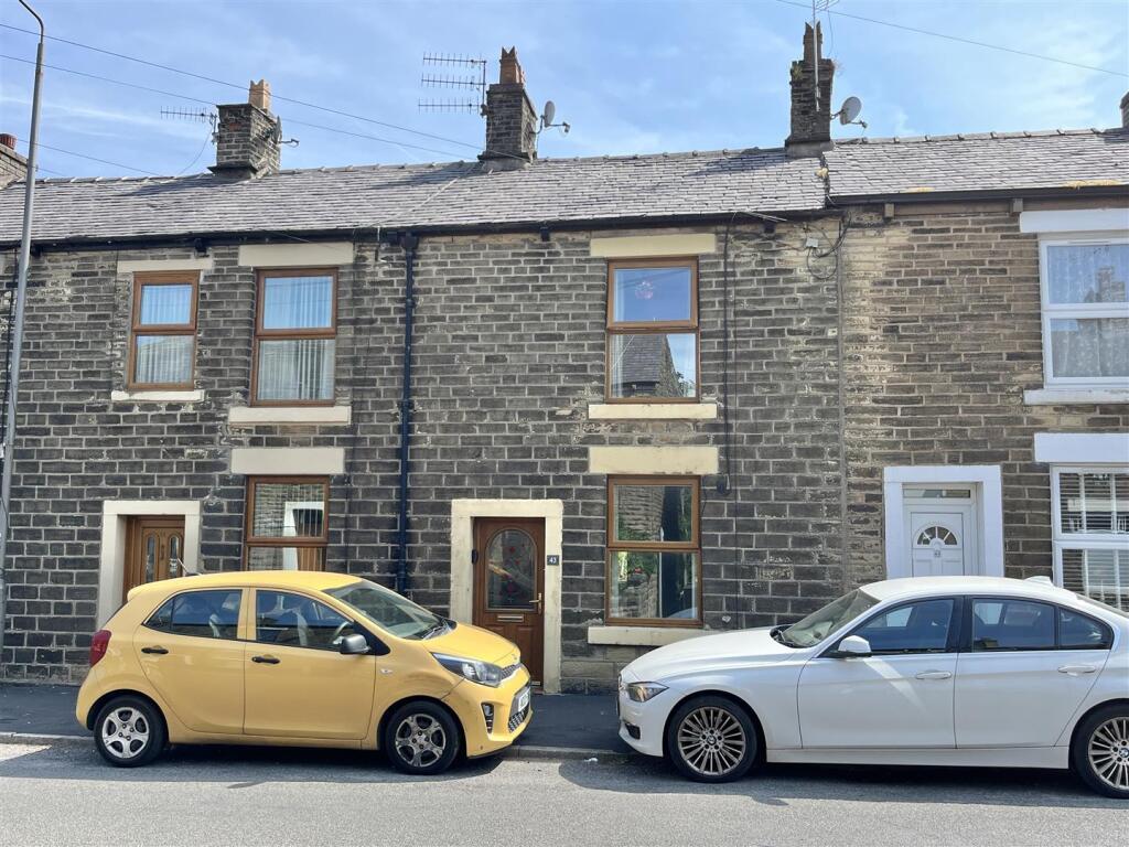 Main image of property: Charlestown Road, Glossop