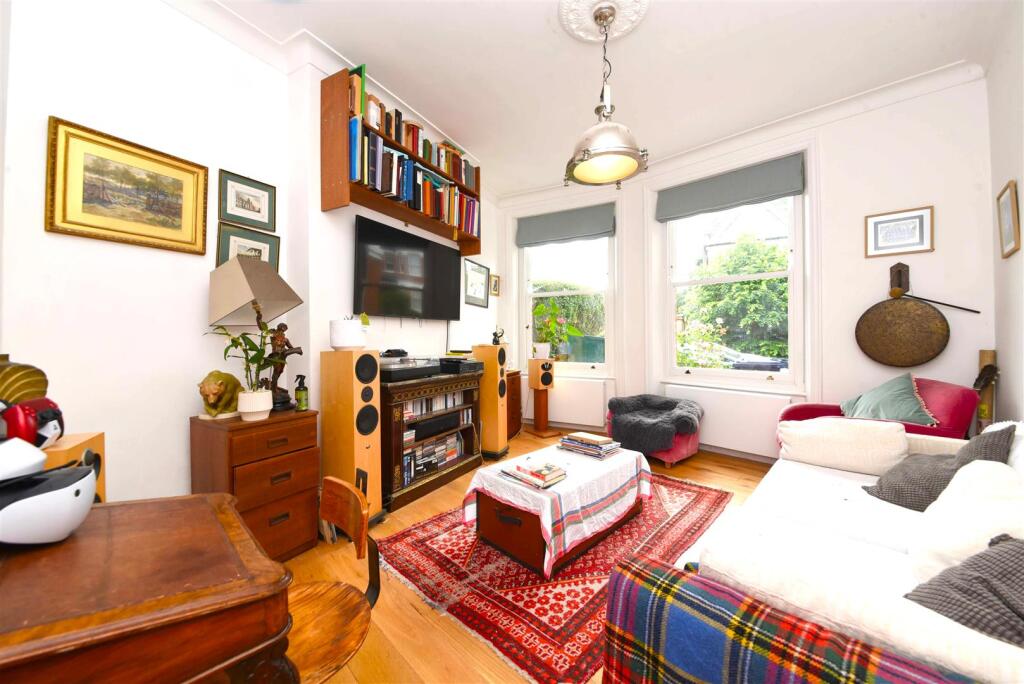 Apartment in London, Finchley - View 2