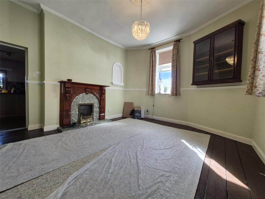 House in Oldham - View 2