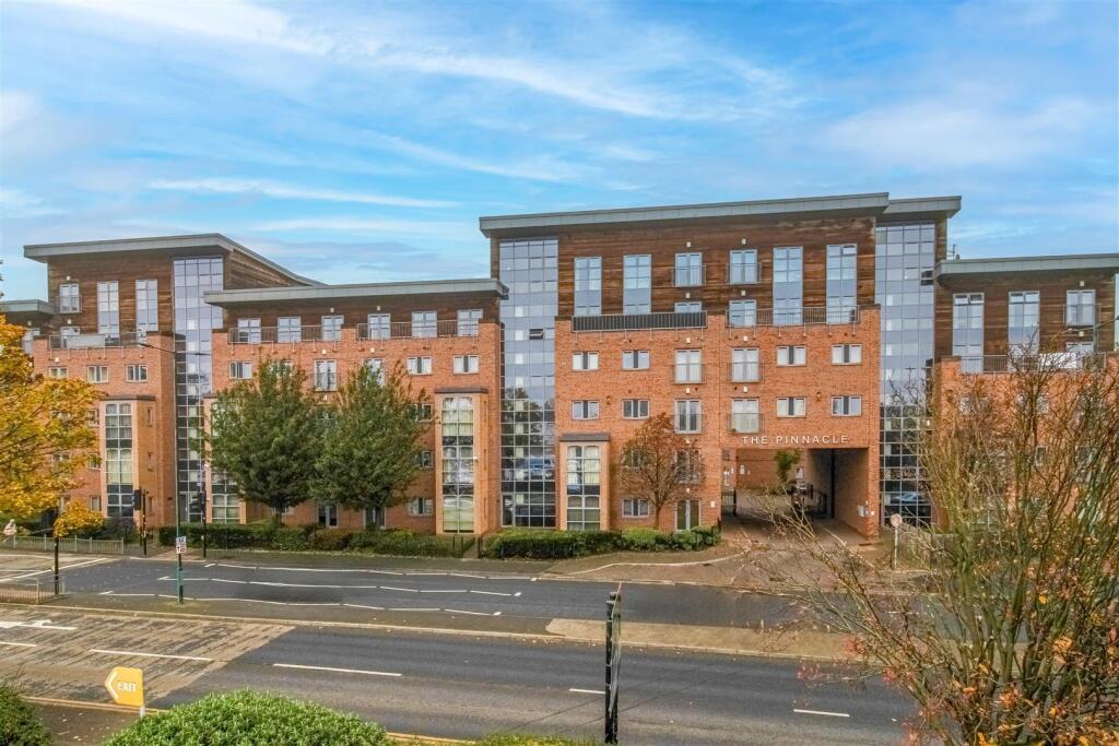 2-bed flat on The Pinnacle, Ings Road, Wakefield, £120,000