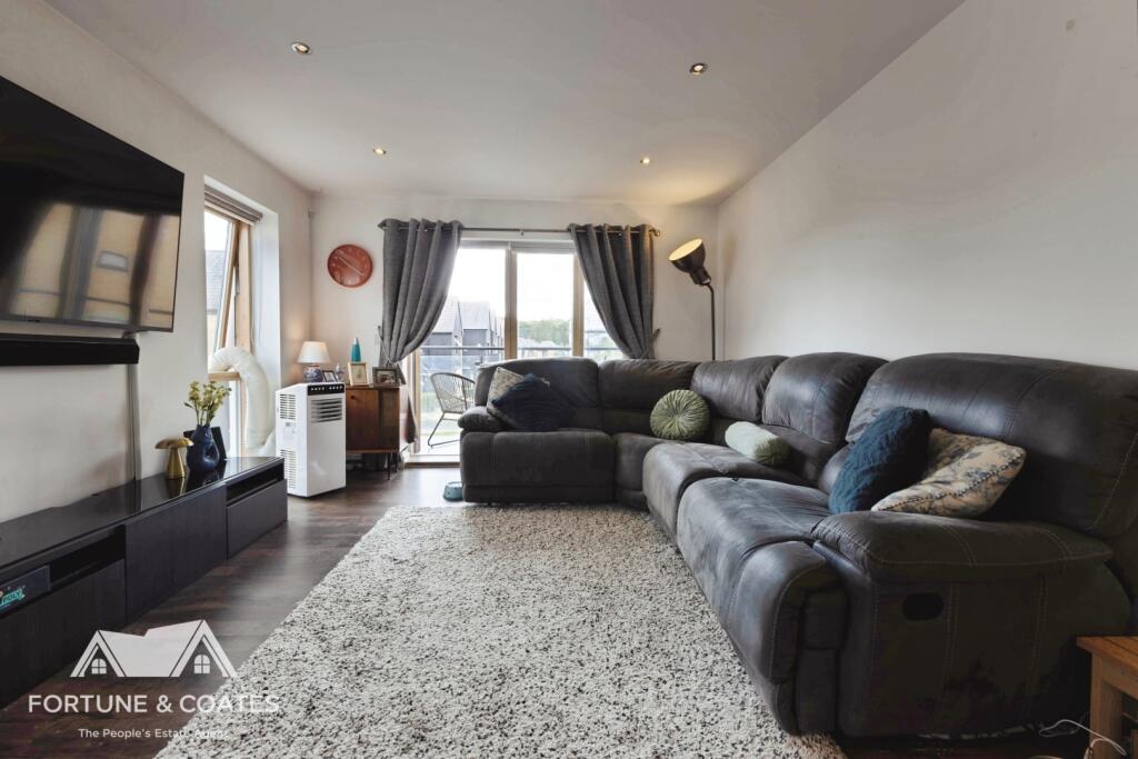 Apartment in Chelmsford - View 3