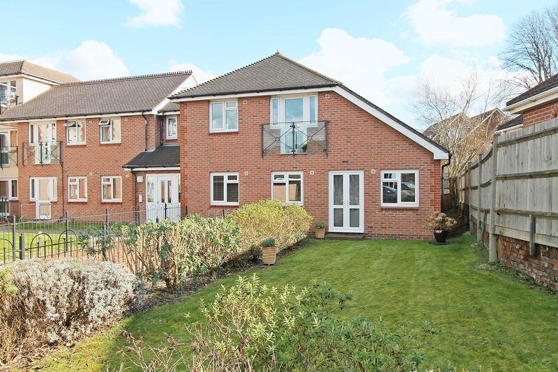 Main image of property: Botley Road, Park Gate