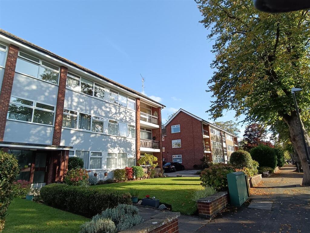 Main image of property: Arlington Avenue, Leamington Spa