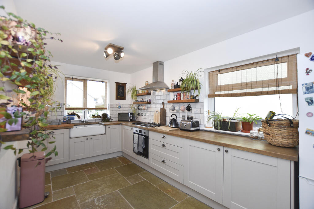 House in Redruth, Cornwall - View 5