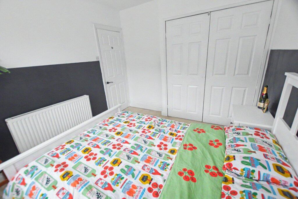 House in Leeds, Far Fold, Armley - More