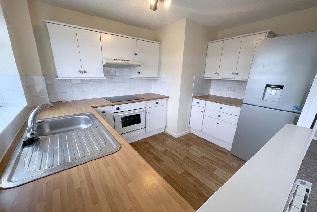 Apartment in Lewes, Seaford - View 3