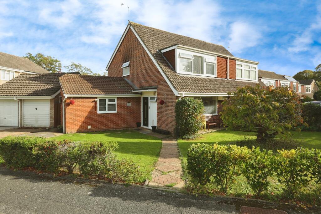 Main image of property: Broadlands Avenue, Eastleigh, Hampshire, SO50