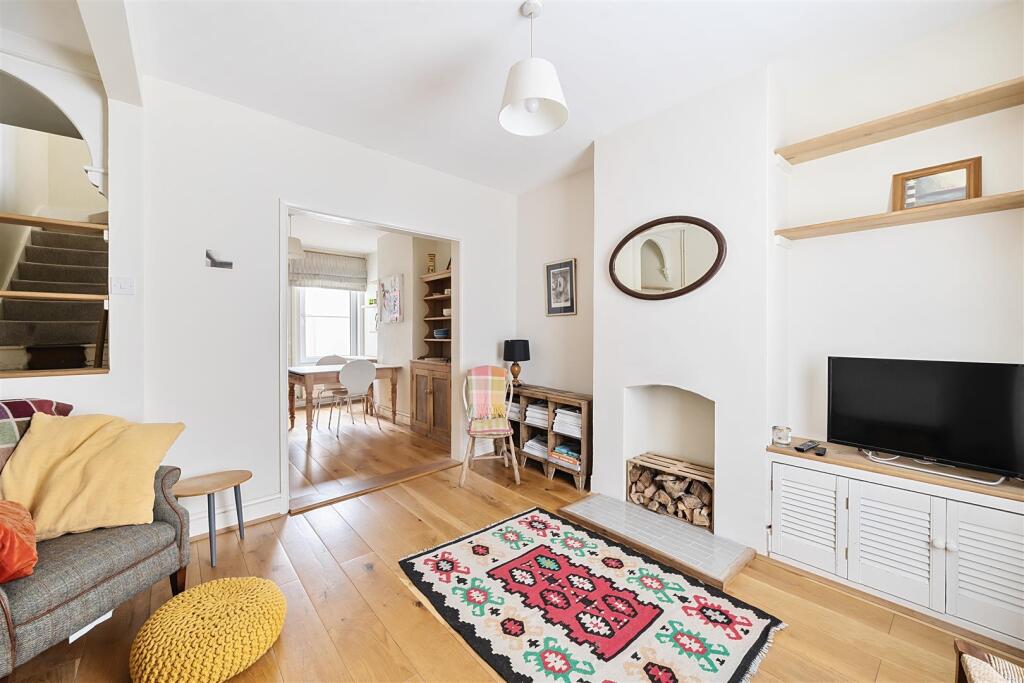 House in Salisbury - View 3