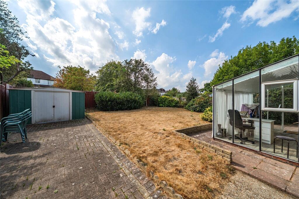 House in Bromley - View 5