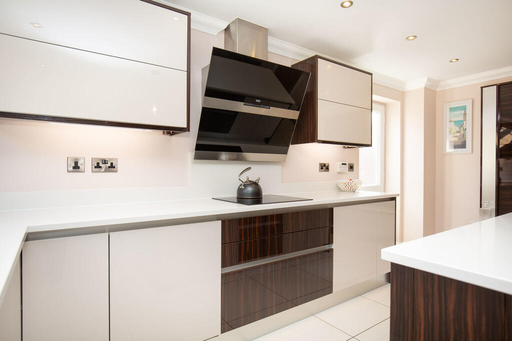 House in North Warwickshire, Polesworth CP - More