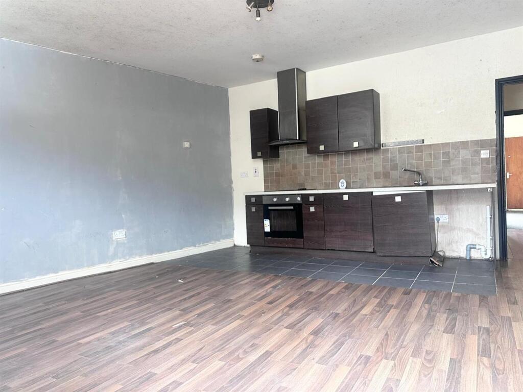 Apartment in Blackburn - View 4
