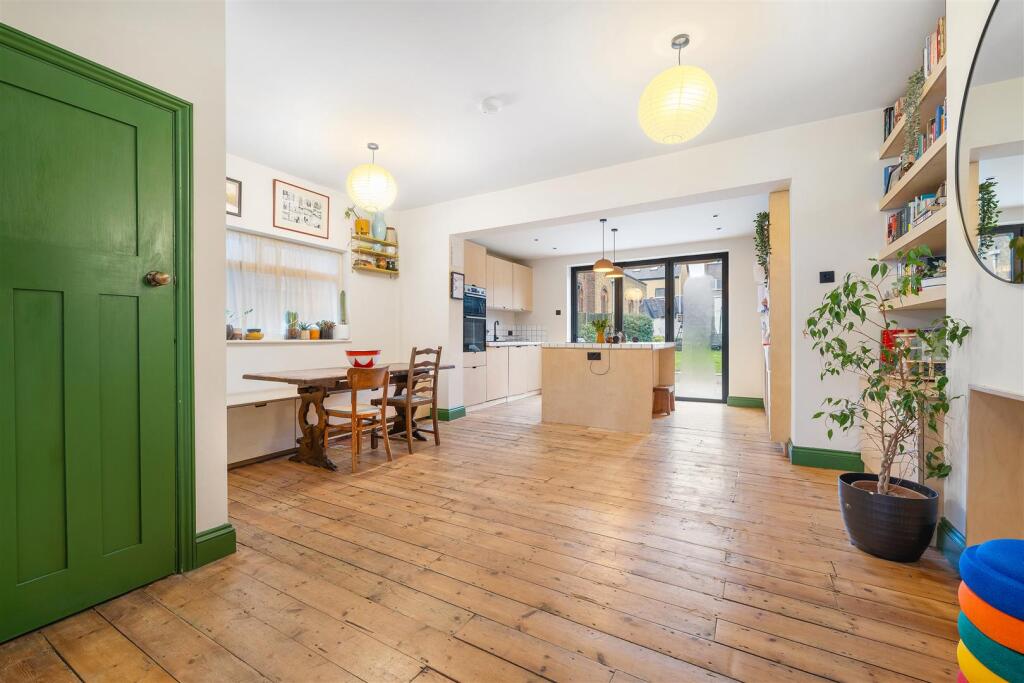 Main image of property: Ravenscroft Road, Beckenham, London, BR3