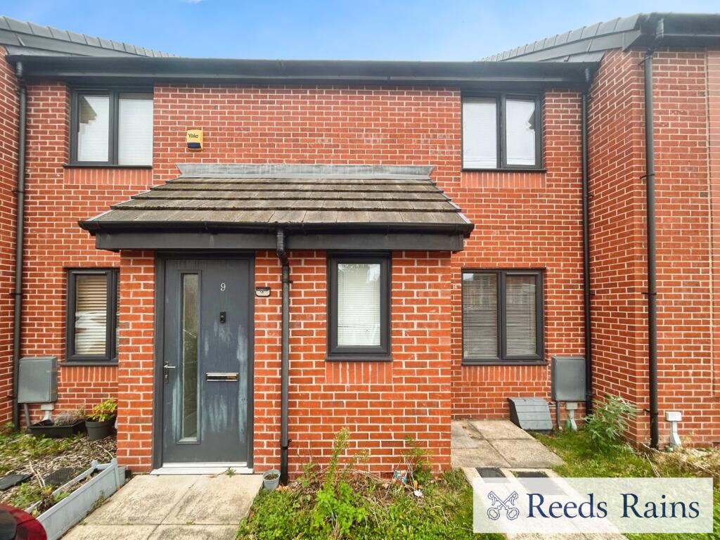 2-bed terraced on Dewy Meadow Road, Salford, Greater Manchester, M6, £235,000